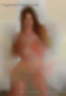 I am woman in Lynwood, California a passionate pussy licker.