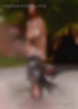 Looking for MO swingers fun and willing to explore.